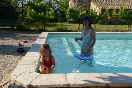 Erynn and Greta in the Pool2